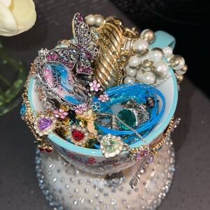 Exciting mystery jewelry jar